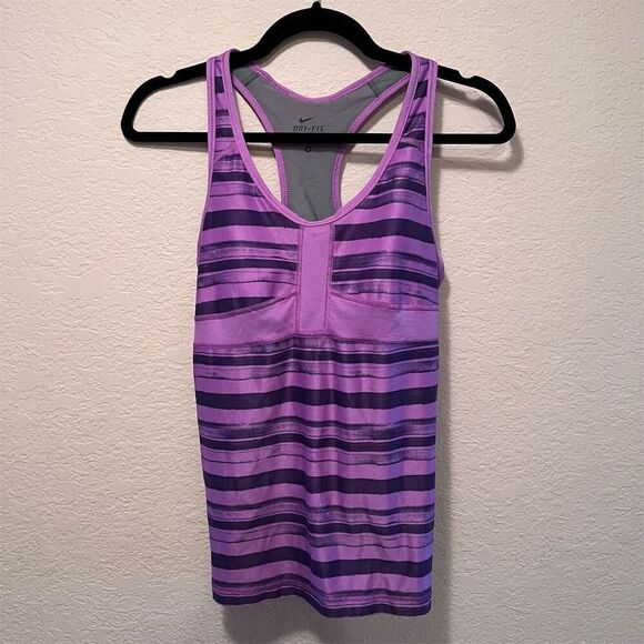 Nike Women's Purple Striped Athletic Tank Top M Built-In Bralette - Picture 1 of 3